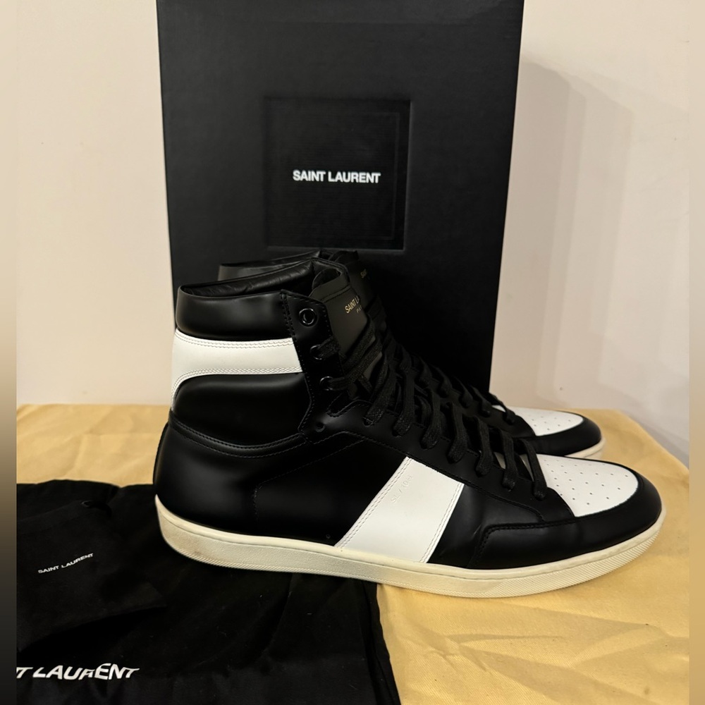 Authentic Saint Laurent hightop SL10 sneakers